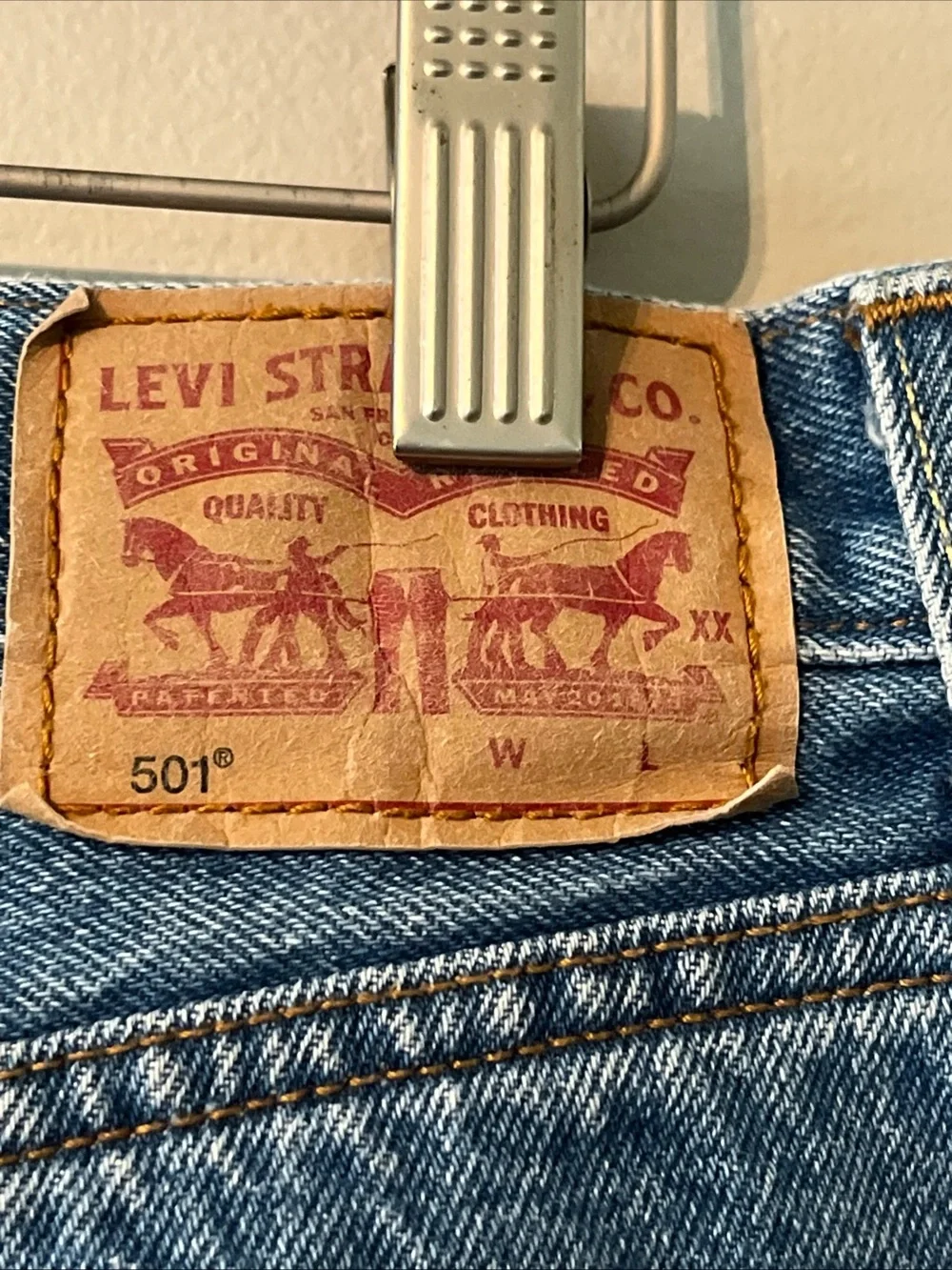 Men’s Levi Strauss 501 32X30 Distressed Button Fly Straight Leg Blue Denim Jeans
